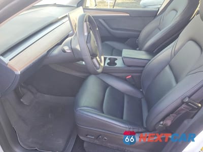 Zdjęcie 7 z 12 samochodu: 2023 TESLA MODEL Y VIN:7SAYGAEE8PF610994 - miniatura