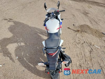 Zdjęcie 6 z 9 samochodu: 2013 HONDA CBR250 R VIN:MLHMC410XD5300522 - miniatura