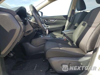 Zdjęcie 7 z 12 samochodu: 2019 NISS ROGUE SV VIN:KNMAT2MT6KP519219 - miniatura