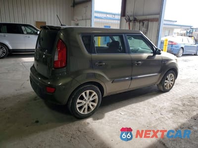 Trzecie zdjęcie samochodu z tyłu: 2012 KIA SOUL + VIN:KNDJT2A6XC7417891 - miniatura