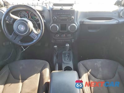 Zdjęcie 8 z 13 samochodu: 2014 JEEP WRANGLER VIN:1C4BJWDG2EL290392 - miniatura