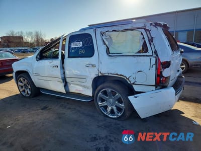 Drugie zdjęcie samochodu z przodu: 2007 GMC YUKON DENALI VIN:1GKFK638X7J243817 - miniatura