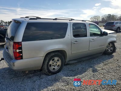Trzecie zdjęcie samochodu z tyłu: 2014 CHEVROLET SUBURBAN C1500 LT VIN:1GNSCJE01ER198337 - miniatura