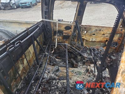 Zdjęcie 10 z 11 samochodu: 2004 CHEVROLET SILVERADO K1500 VIN:2GCEK19V141389052 - miniatura