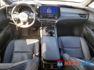 Zdjęcie 8 z 13 samochodu: 2023 LEXUS RX 350 PREMIUM+ VIN:2T2BAMBA9PC001629 - miniatura