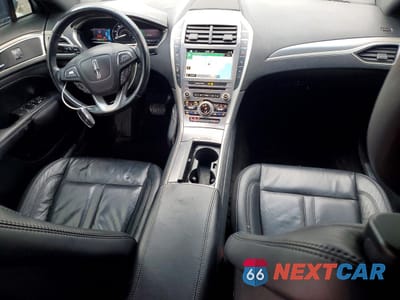 Zdjęcie 8 z 12 samochodu: 2017 LINCOLN MKZ HYBRID SELECT VIN:3LN6L5LU9HR654127 - miniatura