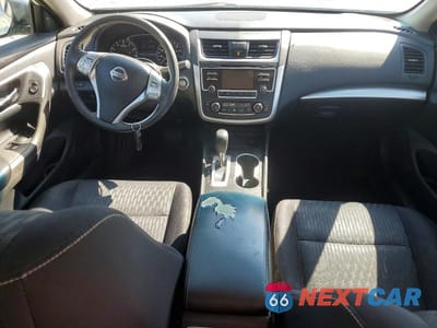 Zdjęcie 8 z 11 samochodu: 2017 NISSAN ALTIMA 2.5 SV VIN:1N4AL3AP5HC203166 - miniatura