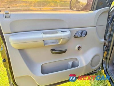 Zdjęcie 13 z 14 samochodu: 2008 CHEVROLET SILVERADO C1500 VIN:1GCEC14C28Z204734 - miniatura
