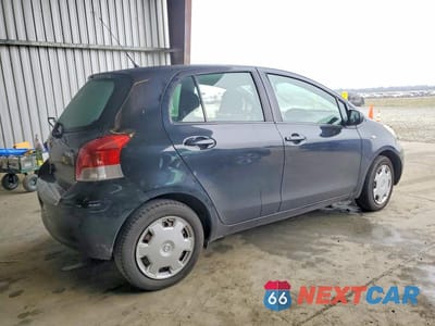 Trzecie zdjęcie samochodu z tyłu: 2009 TOYOTA YARIS BASE VIN:JTDKT903895275419 - miniatura
