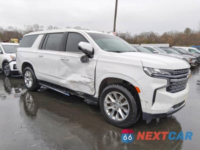 Czwarte zdjęcie samochodu z boku: 2023 CHEVROLET SUBURBAN C1500 PREMIER VIN:1GNSCFKD4PR421476 - miniatura