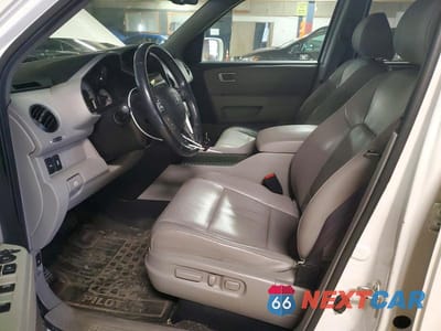 Zdjęcie 7 z 13 samochodu: 2012 HONDA PILOT TOURING VIN:5FNYF4H94CB044147 - miniatura