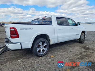 Trzecie zdjęcie samochodu z tyłu: 2022 RAM 1500 LARAMIE VIN:1C6SRFJT1NN322643 - miniatura