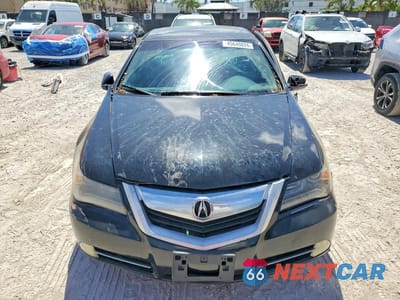 Piąte zdjęcie samochodu w środku: 2010 ACURA RL VIN:JH4KB2F67AC000022 - miniatura