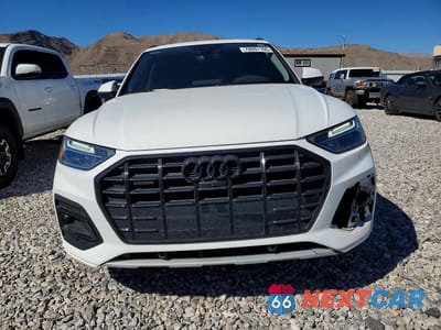 Piąte zdjęcie samochodu w środku: 2021 AUDI Q5 PREMIUM PLUS VIN:WA1BAAFY1M2066781 - miniatura