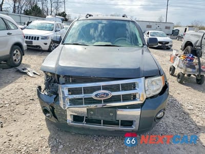 Piąte zdjęcie samochodu w środku: 2009 FORD ESCAPE LIMITED VIN:1FMCU04G89KC02512 - miniatura