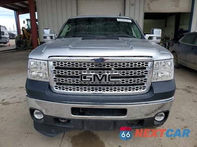 Piąte zdjęcie samochodu w środku: 2012 GMC SIERRA K3500 SLE VIN:1GT423C82CF135870 - miniatura