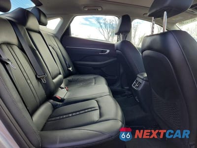 Zdjęcie 10 z 11 samochodu: 2021 HYUNDAI SONATA LIMITED VIN:5NPEH4J21MH123076 - miniatura