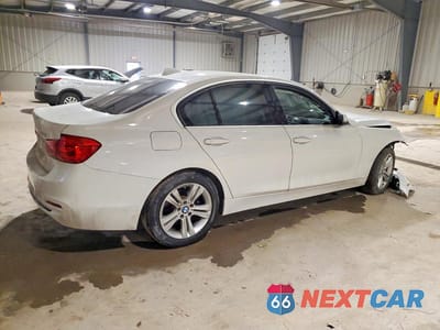 Trzecie zdjęcie samochodu z tyłu: 2018 BMW 330 I VIN:WBA8B9G54JNU96621 - miniatura