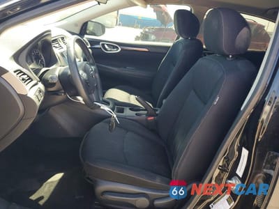 Zdjęcie 7 z 13 samochodu: 2019 NISSAN SENTRA SV VIN:3N1AB7AP0KY226778 - miniatura
