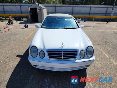 Piąte zdjęcie samochodu w środku: 2001 MERCEDES-BENZ CLK 430 VIN:WDBLK70G71T076665 - miniatura
