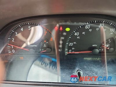 Zdjęcie 9 z 11 samochodu: 2004 TOYOTA CAMRY LE VIN:4T1BE32K64U789856 - miniatura