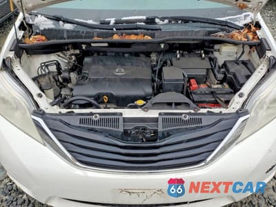 Zdjęcie 12 z 13 samochodu: 2011 TOYOTA SIENNA LE 8-PASSENGER VIN:5TDKK3DC0BS024081 - miniatura