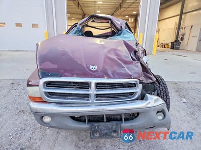 Piąte zdjęcie samochodu w środku: 2001 DODGE DAKOTA VIN:1B7GG22N01S316387 - miniatura
