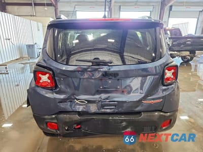 Zdjęcie 6 z 11 samochodu: 2023 JEEP RENEGADE TRAILHAWK VIN:ZACNJDC13PPP35085 - miniatura