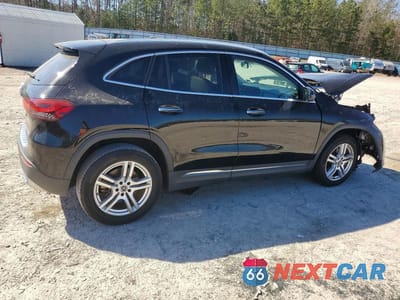 Trzecie zdjęcie samochodu z tyłu: 2023 MERCEDES-BENZ GLA 250 4MATIC VIN:W1N4N4HB0PJ446856 - miniatura