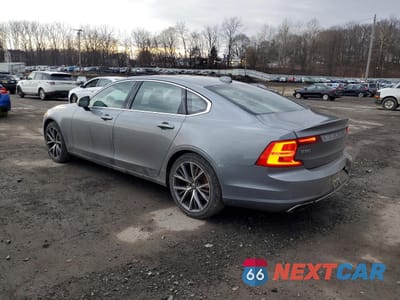 Drugie zdjęcie samochodu z przodu: 2018 VOLVO S90 T6 MOMENTUM VIN:LVY992MK2JP036469 - miniatura