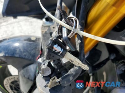 Zdjęcie 8 z 10 samochodu: 2023 SUZUKI GSX-R1000 VIN:JS1DM11B5P7100361 - miniatura