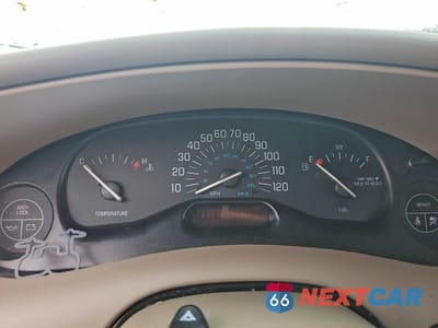 Zdjęcie 33 z 48 samochodu: 2005 BUICK CENTURY CUSTOM VIN:2G4WS52J551172815 - miniatura