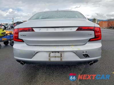 Zdjęcie 6 z 13 samochodu: 2018 VOLVO S90 T5 MOMENTUM VIN:LVY982AK0JP035991 - miniatura