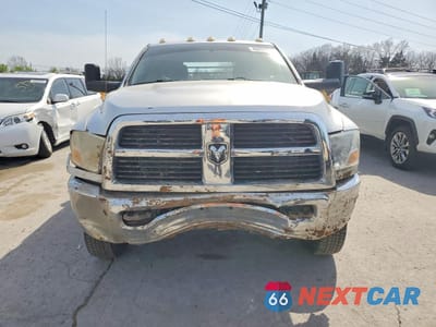 Piąte zdjęcie samochodu w środku: 2011 DODGE RAM 3500 ST FLATBED TRUCK VIN:3D6WZ4CL4BG539663 - miniatura