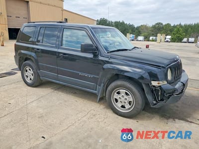 Czwarte zdjęcie samochodu z boku: 2012 JEEP PATRIOT SPORT VIN:1C4NJPBA9CD568939 - miniatura