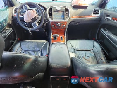 Zdjęcie 8 z 13 samochodu: 2014 CHRYSLER 300 VIN:2C3CCAAG8EH157174 - miniatura