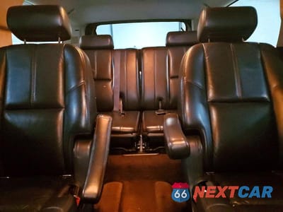 Zdjęcie 10 z 14 samochodu: 2007 CHEVROLET SUBURBAN K1500 VIN:3GNFK16377G308761 - miniatura