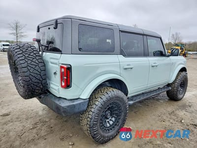 Trzecie zdjęcie samochodu z tyłu: 2024 FORD BRONCO OUTER BANKS VIN:1FMDE8BH3RLA60561 - miniatura