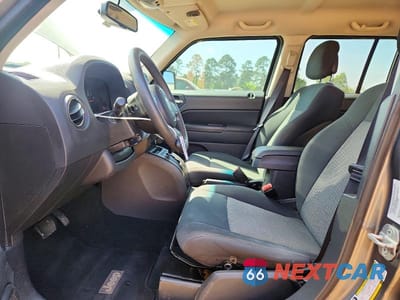 Zdjęcie 7 z 13 samochodu: 2012 JEEP PATRIOT SPORT VIN:1C4NJPBB3CD509782 - miniatura