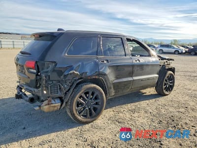 Trzecie zdjęcie samochodu z tyłu: 2021 JEEP GRAND CHEROKEE LAREDO VIN:1C4RJFAGXMC686927 - miniatura