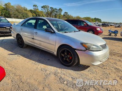 Czwarte zdjęcie samochodu z boku: 2003 TOYOTA CAMRY LE VIN:4T1BE32K53U751744 - miniatura