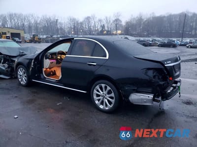 Drugie zdjęcie samochodu z przodu: 2018 MERCEDES-BENZ E 300 4MATIC VIN:WDDZF4KB2JA298709 - miniatura