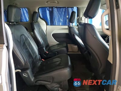 Zdjęcie 11 z 12 samochodu: 2018 CHRYSLER PACIFICA TOURING L VIN:2C4RC1BG4JR110829 - miniatura