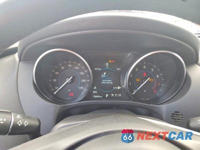 Zdjęcie 9 z 12 samochodu: 2017 JAGUAR F-PACE PREMIUM VIN:SADCJ2BV6HA493854 - miniatura