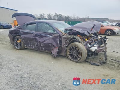 Czwarte zdjęcie samochodu z boku: 2020 DODGE CHARGER SCAT PACK VIN:2C3CDXGJ6LH190299 - miniatura