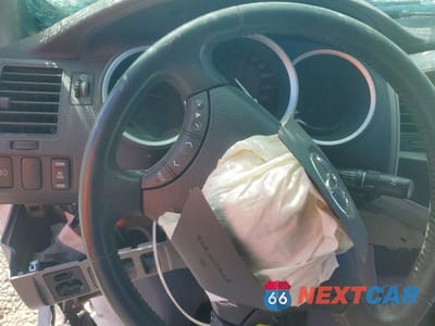 Zdjęcie 9 z 12 samochodu: 2007 TOYOTA TACOMA DOUBLE CAB PRERUNNER VIN:5TEJU62N07Z448513 - miniatura