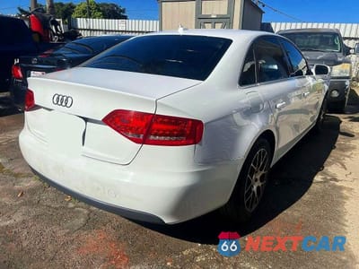 Czwarte zdjęcie samochodu z boku: 2012 AUDI A4 PREMIUM VIN:WAUBFAFL5CA117924 - miniatura