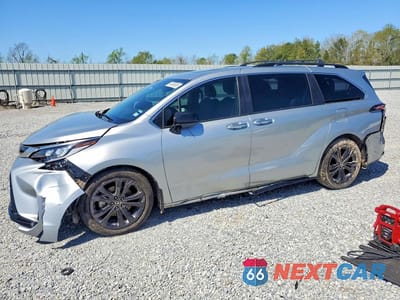 2024 TOYOTA SIENNA XSE 7-PASSENGER 5TDXRKEC4RS198739 - główne zdjęcie licytacji z USA - miniatura