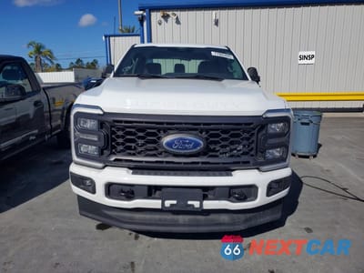 Piąte zdjęcie samochodu w środku: 2024 FORD F250 SUPER DUTY VIN:1FT8W2BA1RED44570 - miniatura
