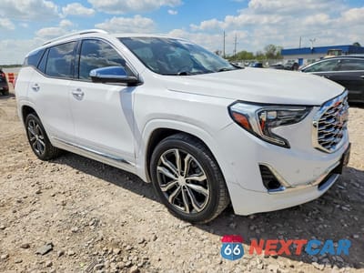 Czwarte zdjęcie samochodu z boku: 2019 GMC TERRAIN DENALI VIN:3GKALSEX9KL196219 - miniatura